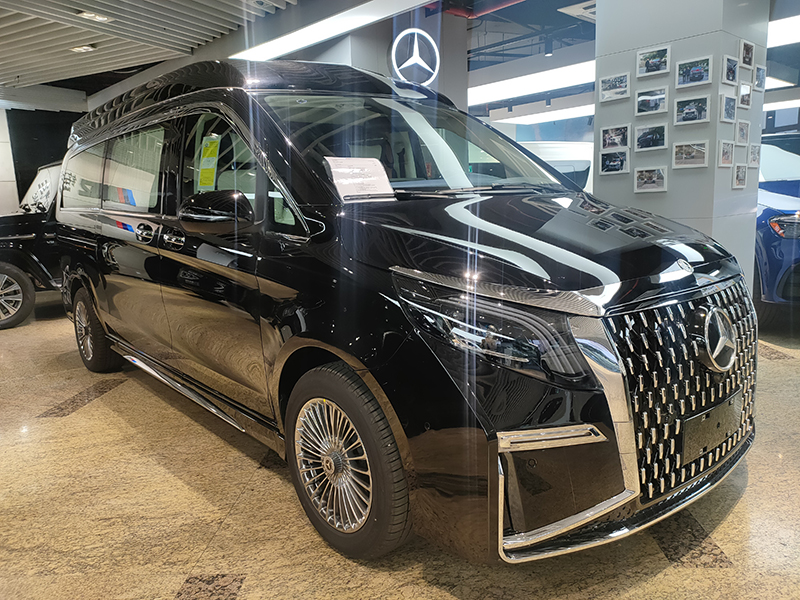 摇身一变商务头等舱，进口奔驰V250改装效果实拍，还有多少惊喜？